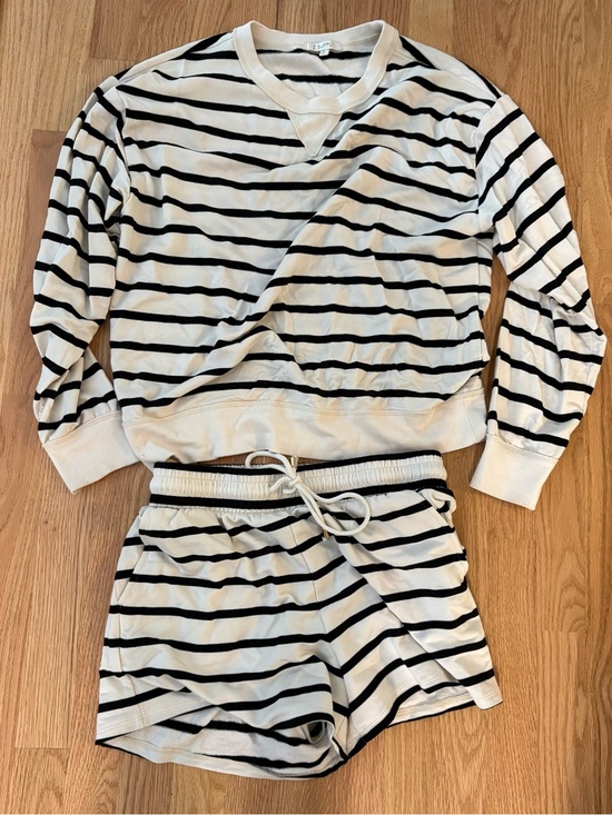 Z Supply Tops - Z Supply Striped Lounge Set